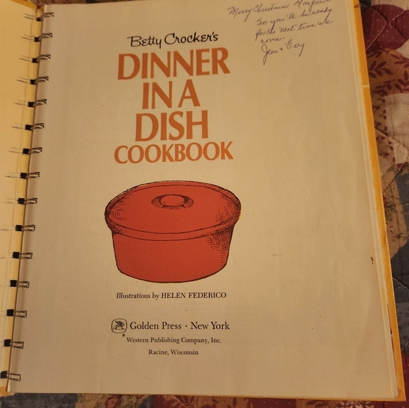 VTG Hard Cover Coil Bound Betty Crocker's Dinner in a Dish CookBook Illustrated - Picture 2 of 7